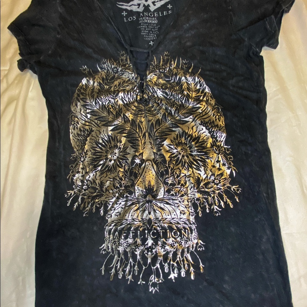 Affliction - Size Large Ladies Short Sleeve